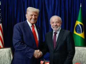 Lula se reúne com Trump na Malásia e discute relações entre Brasil-EUA